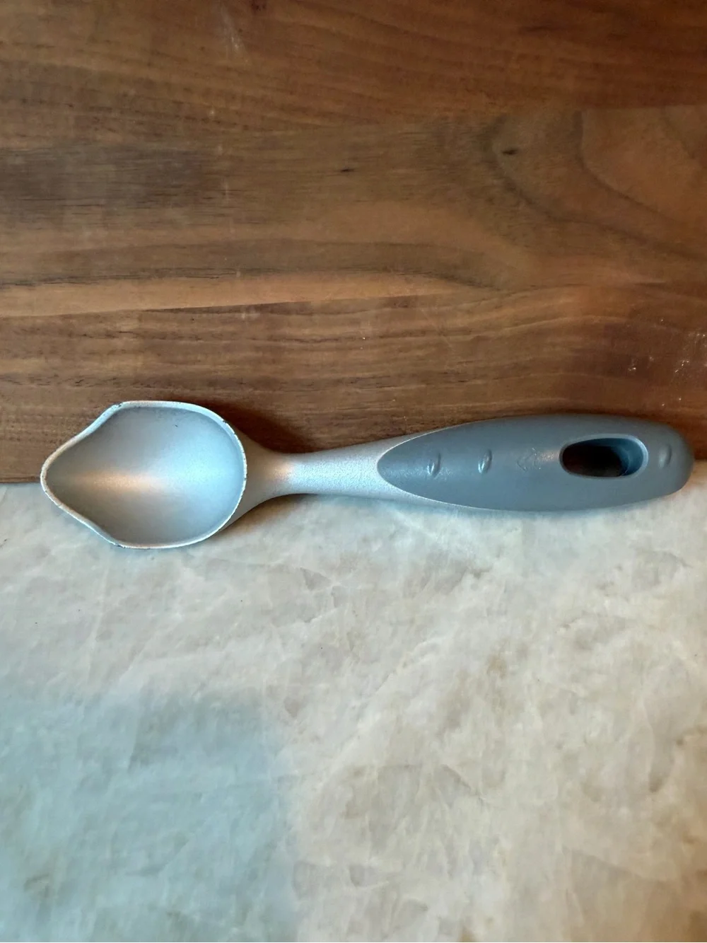 Pampered Chef ice cream scooper